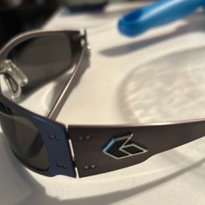 Gatorz/Magnum sunglasses